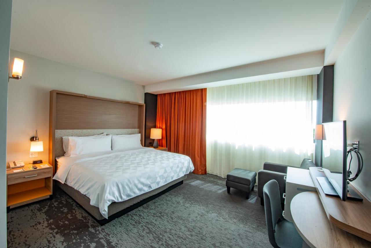 Holiday Inn & Suites - Merida La Isla By Ihg Quarto foto