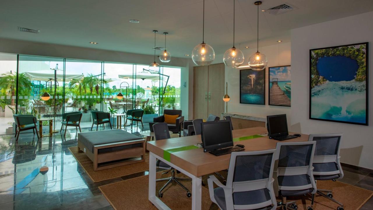 Holiday Inn & Suites - Merida La Isla By Ihg Exterior foto