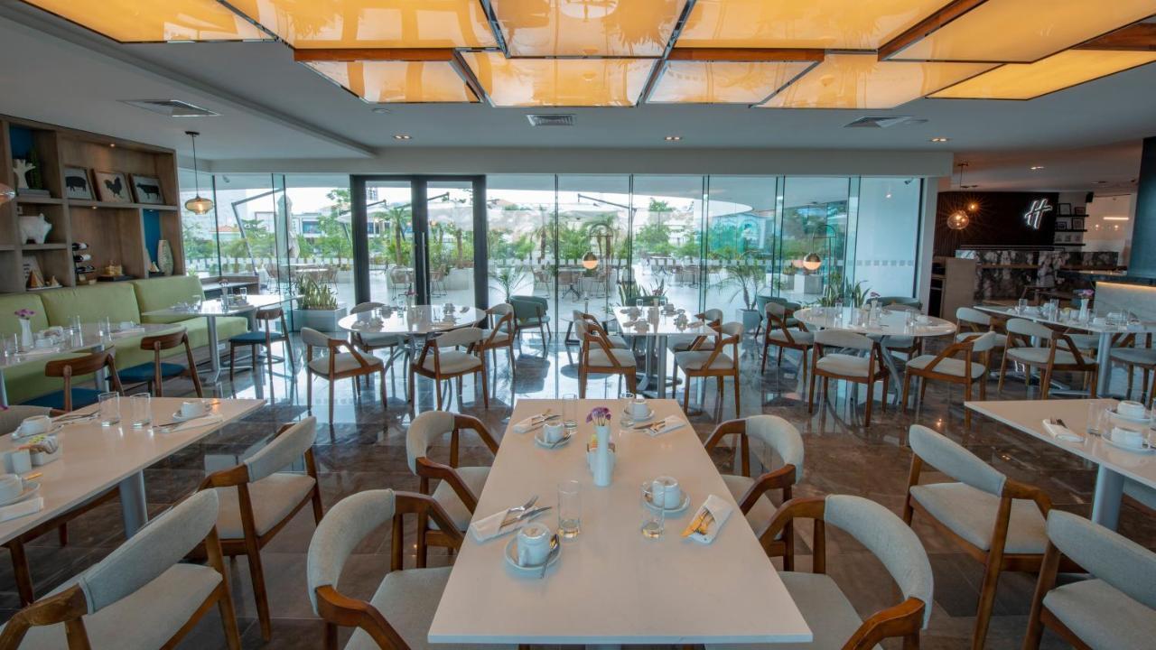 Holiday Inn & Suites - Merida La Isla By Ihg Exterior foto