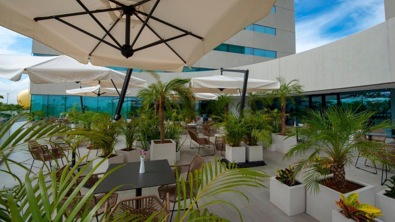 Holiday Inn & Suites - Merida La Isla By Ihg Exterior foto